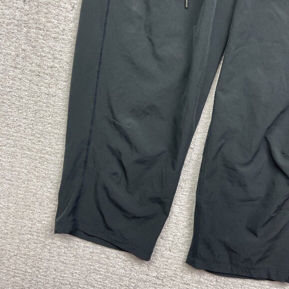 MEC Mountain Equipment Co-op Black Capri Tech Pants Womens Size 6 Hiking Outdoor - Picture 4 of 12